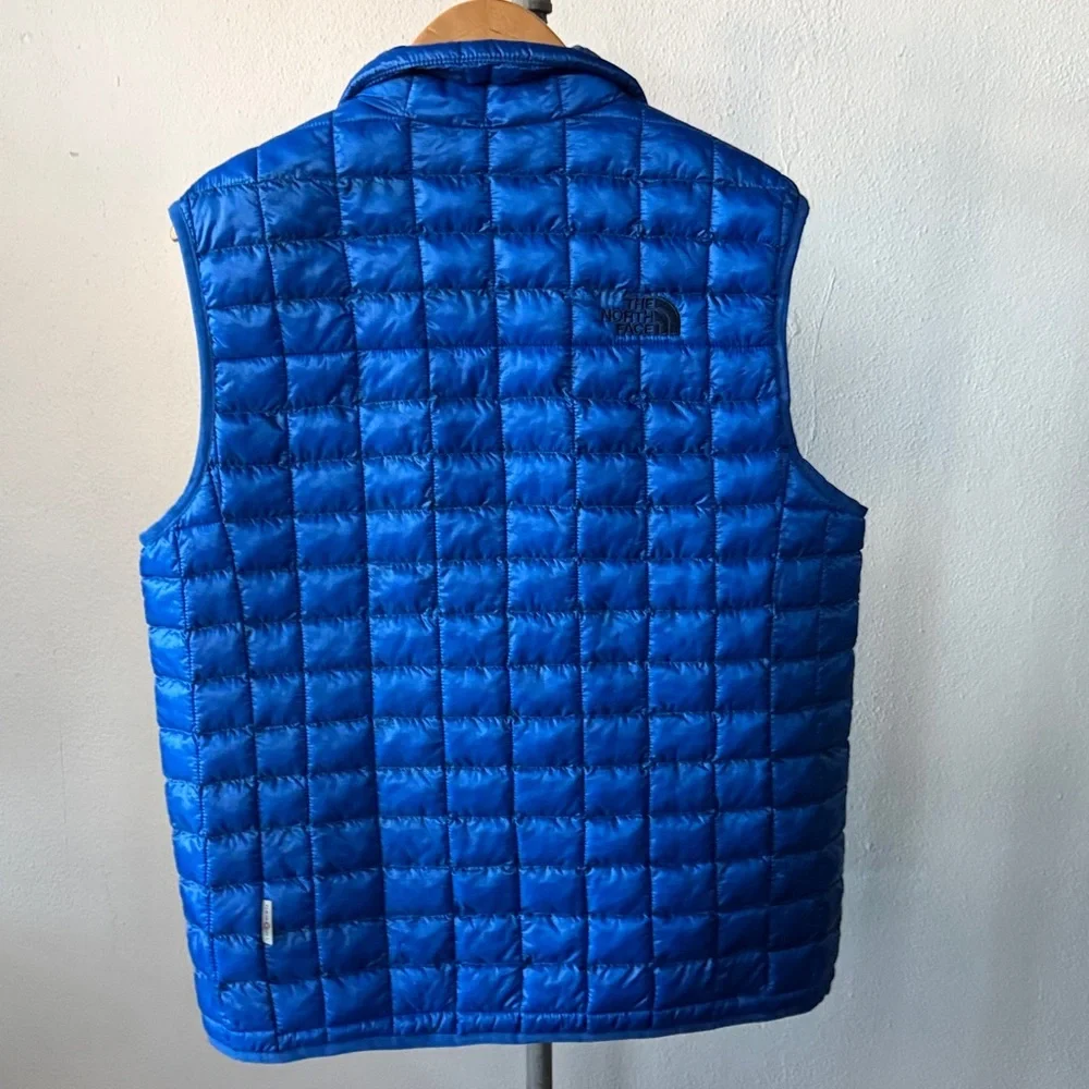 The North Face Men's ThermoBall Insulated Vest Medium - Picture 4 of 4